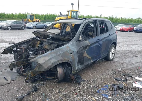 2014 BMW X3 xDrive28I z USA, uszkodzony, nr VIN 5UXWX9C55E0D17640